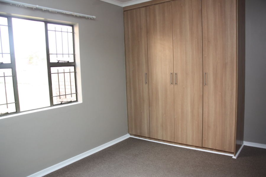 2 Bedroom Property for Sale in Langenhovenpark Free State